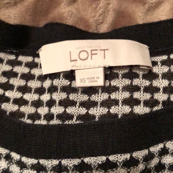 Sheer loft 3/4 black and white sweater - Picture 2 of 2